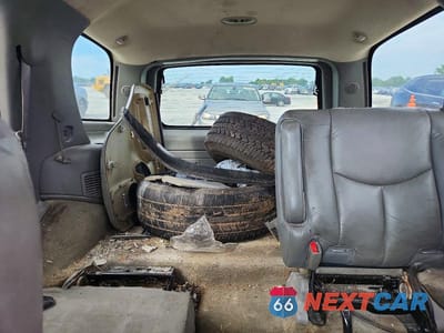 Zdjęcie 10 z 13 samochodu: 2004 GMC YUKON VIN:1GKEK13Z94J176310 - miniatura