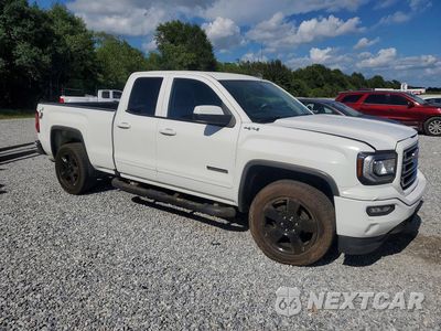 Czwarte zdjęcie samochodu z boku: 2018 GMC SIERRA K1500 VIN:1GTV2LEH2JZ371478 - miniatura