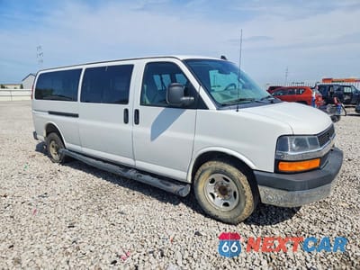 Czwarte zdjęcie samochodu z boku: 2019 CHEVROLET EXPRESS G3500 LT VIN:1GAZGPFG1K1264026 - miniatura
