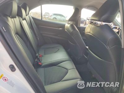 Zdjęcie 6 z 10 samochodu: 2018 TOYOTA CAMRY SE VIN:4T1B11HK7JU143390 - miniatura
