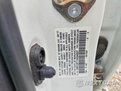 Zdjęcie 12 z 12 samochodu: 2017 HONDA CIVIC EX VIN:19XFC2F71HE040527 - miniatura