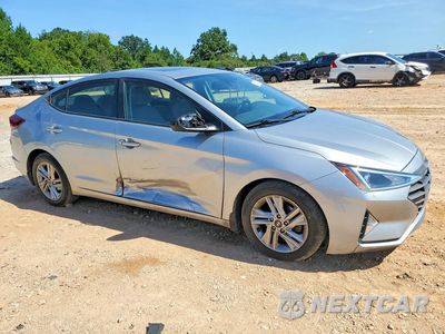 Czwarte zdjęcie samochodu z boku: 2020 HYUNDAI ELANTRA VALUE EDITION VIN:5NPD84LF7LH631031 - miniatura