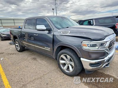 Czwarte zdjęcie samochodu z boku: 2019 RAM 1500 LIMITED VIN:1C6SRFHT0KN612616 - miniatura