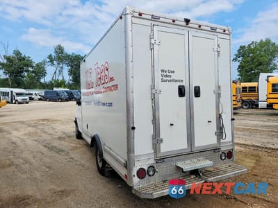 Drugie zdjęcie samochodu z przodu: 2020 GMC SAVANA BOX - BOX TRUCK VIN:1GD07RFG0L1139642 - miniatura