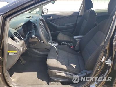 Zdjęcie 7 z 12 samochodu: 2017 KIA FORTE LX VIN:3KPFK4A75HE058079 - miniatura