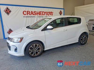 2019 CHEVROLET SONIC LT 1G1JD6SB9K4138425 - główne zdjęcie licytacji z USA - miniatura