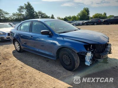 Czwarte zdjęcie samochodu z boku: 2016 VOLKSWAGEN JETTA S VIN:3VW267AJ0GM381117 - miniatura