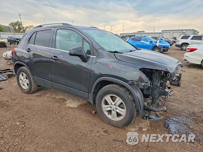 Czwarte zdjęcie samochodu z boku: 2016 CHEVROLET TRAX 1LT VIN:KL7CJPSBXGB571878 - miniatura