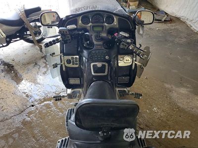 Zdjęcie 6 z 10 samochodu: 2002 HONDA GL1800 VIN:1HFSC47082A110732 - miniatura