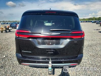 Zdjęcie 6 z 13 samochodu: 2023 CHRYSLER PACIFICA TOURING L VIN:2C4RC1BG0PR521539 - miniatura