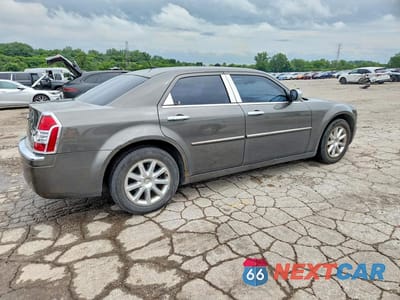 Trzecie zdjęcie samochodu z tyłu: 2008 CHRYSLER 300 LIMITED VIN:2C3KA33G38H119852 - miniatura