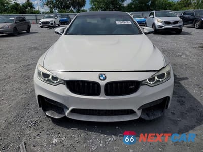 Piąte zdjęcie samochodu w środku: 2015 BMW M4 VIN:WBS3R9C59FK333107 - miniatura