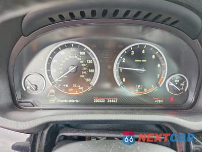Zdjęcie 9 z 12 samochodu: 2016 BMW X3 XDRIVE28I VIN:5UXWX9C57G0D79463 - miniatura