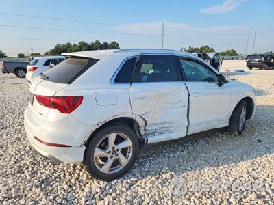 Trzecie zdjęcie samochodu z tyłu: 2021 AUDI Q3 PREMIUM 40 VIN:WA1AUCF30M1058566 - miniatura
