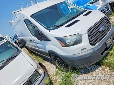 Czwarte zdjęcie samochodu z boku: 2016 FORD TRANSIT T-150 VIN:1FTYE2CV1GKB22579 - miniatura