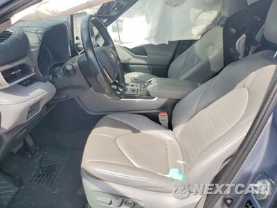 Zdjęcie 7 z 13 samochodu: 2021 TOYOTA HIGHLANDER XLE VIN:5TDGZRBH1MS142307 - miniatura