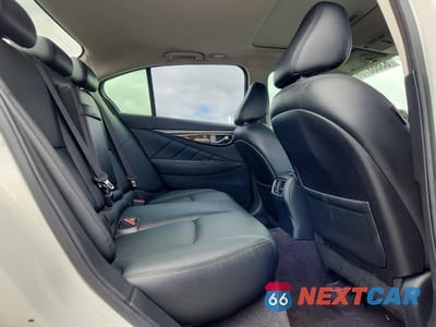 Zdjęcie 10 z 12 samochodu: 2019 INFINITI Q50 3.0T LUXE VIN:JN1EV7AR7KM555751 - miniatura