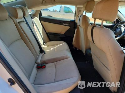 Zdjęcie 10 z 12 samochodu: 2016 HONDA CIVIC EX VIN:19XFC1F36GE042814 - miniatura