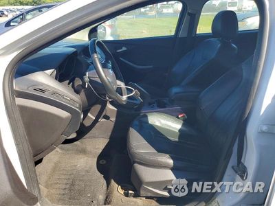 Zdjęcie 7 z 12 samochodu: 2013 FORD FOCUS SE VIN:1FADP3K2XDL337024 - miniatura