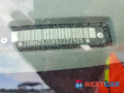 Zdjęcie 12 z 12 samochodu: 2003 CHEVROLET EXPRESS BOX TRUCK VIN:1GBHG31U631171923 - miniatura