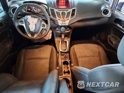 Zdjęcie 8 z 13 samochodu: 2013 FORD FIESTA SE VIN:3FADP4BJ1DM220931 - miniatura
