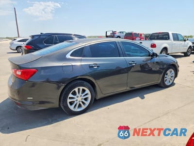 Trzecie zdjęcie samochodu z tyłu: 2017 CHEVROLET MALIBU LT VIN:1G1ZE5ST7HF121624 - miniatura