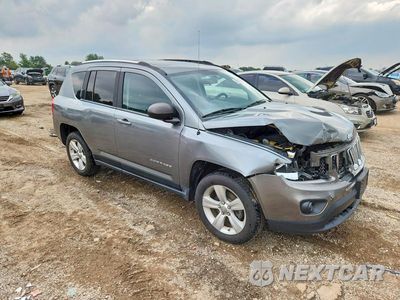 Czwarte zdjęcie samochodu z boku: 2013 JEEP COMPASS LATITUDE VIN:1C4NJCEB9DD102832 - miniatura