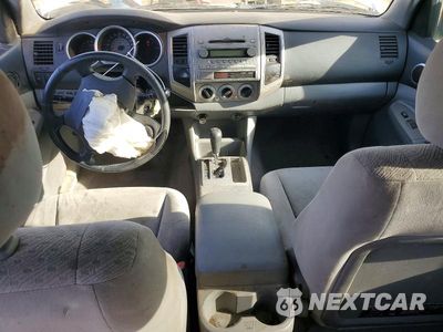Zdjęcie 8 z 13 samochodu: 2005 TOYOTA TACOMA DOUBLE CAB PRERUNNER LONG BED VIN:5TEKU72N35Z083994 - miniatura