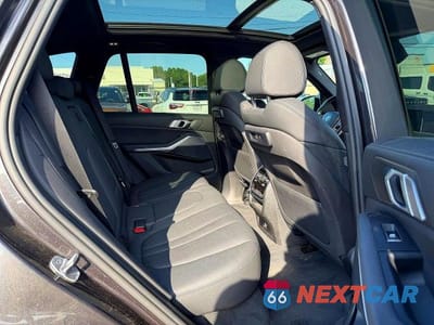 Zdjęcie 6 z 12 samochodu: 2019 BMW X5 XDRIVE40I VIN:5UXCR6C52KLL26024 - miniatura