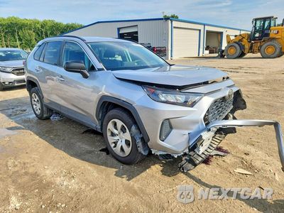Czwarte zdjęcie samochodu z boku: 2019 TOYOTA RAV4 LE VIN:2T3H1RFV2KC008947 - miniatura