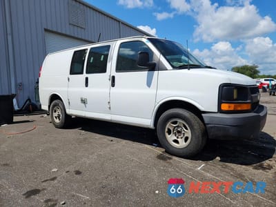 Czwarte zdjęcie samochodu z boku: 2007 CHEVROLET EXPRESS G1500 VIN:1GCFG15X971102998 - miniatura