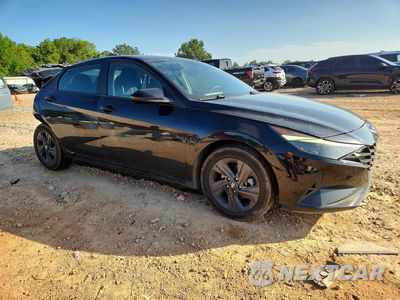 Czwarte zdjęcie samochodu z boku: 2022 HYUNDAI ELANTRA SEL VIN:KMHLM4AG0NU244621 - miniatura