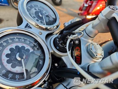 Zdjęcie 8 z 9 samochodu: 2024 TRIUMPH MOTORCYCLE SPEED TWIN BREITLING EDITION VIN:SMTD54HF6RTBN9401 - miniatura