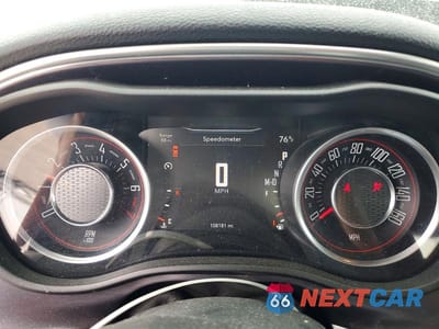 Zdjęcie 9 z 12 samochodu: 2015 DODGE CHALLENGER SXT VIN:2C3CDZAGXFH701834 - miniatura