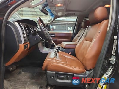 Zdjęcie 7 z 13 samochodu: 2012 TOYOTA SEQUOIA PLATINUM VIN:5TDDW5G12CS059404 - miniatura