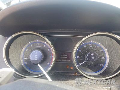 Zdjęcie 9 z 12 samochodu: 2012 HYUNDAI SONATA LIMITED 2.0T VIN:5NPEC4AB8CH386761 - miniatura