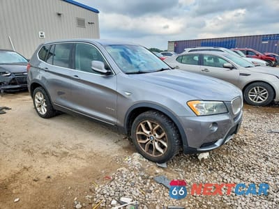 Czwarte zdjęcie samochodu z boku: 2014 BMW X3 XDRIVE35I VIN:5UXWX7C52E0E76460 - miniatura