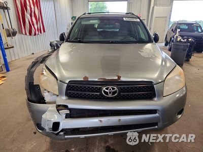 Piąte zdjęcie samochodu w środku: 2006 TOYOTA RAV4 BASE VIN:JTMBD33V765003379 - miniatura
