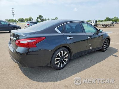 Trzecie zdjęcie samochodu z tyłu: 2018 NISSAN ALTIMA 2.5 SL VIN:1N4AL3AP8JC141512 - miniatura