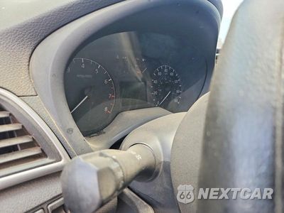 Zdjęcie 9 z 12 samochodu: 2017 NISSAN SENTRA S VIN:3N1AB7AP2HY286408 - miniatura