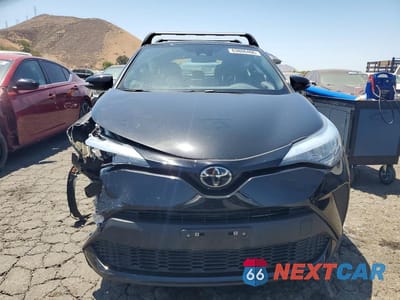 Piąte zdjęcie samochodu w środku: 2021 TOYOTA C-HR XLE VIN:NMTKHMBX1MR129160 - miniatura