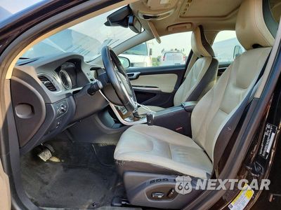 Zdjęcie 7 z 12 samochodu: 2013 VOLVO S60 T5 VIN:YV1612FS1D2177267 - miniatura
