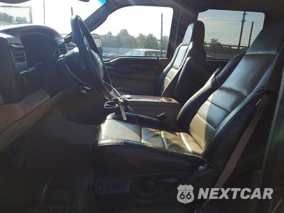 Zdjęcie 7 z 12 samochodu: 2005 FORD EXCURSION EDDIE BAUER VIN:1FMSU45P95EB92468 - miniatura