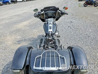 Zdjęcie 6 z 8 samochodu: 2016 HARLEY-DAVIDSON FLRT FREE WHEELER VIN:1HD1MCM10GB859583 - miniatura