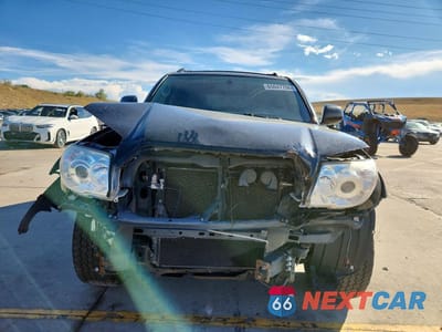 Piąte zdjęcie samochodu w środku: 2008 TOYOTA 4RUNNER SR5 VIN:JTEBU14RX8K009232 - miniatura