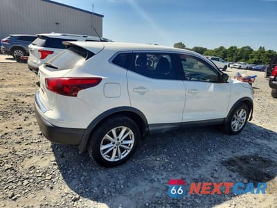 Trzecie zdjęcie samochodu z tyłu: 2019 NISSAN ROGUE SPORT S VIN:JN1BJ1CP2KW244353 - miniatura