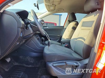 Zdjęcie 7 z 13 samochodu: 2019 VOLKSWAGEN TIGUAN S VIN:3VV1B7AX7KM132029 - miniatura