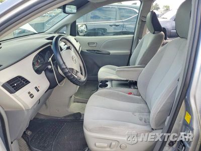 Zdjęcie 7 z 13 samochodu: 2011 TOYOTA SIENNA LE VIN:5TDKK3DC3BS098806 - miniatura