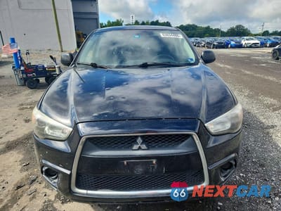 Piąte zdjęcie samochodu w środku: 2011 MITSUBISHI OUTLANDER SPORT ES VIN:JA4AP3AUXBZ012264 - miniatura