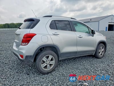 Trzecie zdjęcie samochodu z tyłu: 2018 CHEVROLET TRAX 1LT VIN:KL7CJPSB0JB658079 - miniatura